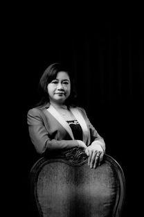 歌歌兰妮明星,璀璨星途，闪耀舞台的璀璨明珠